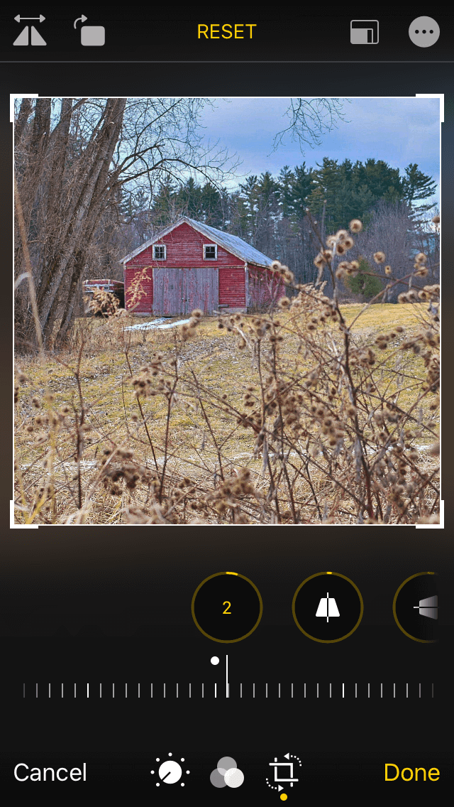 How to crop and rotate a photo on iPhone
