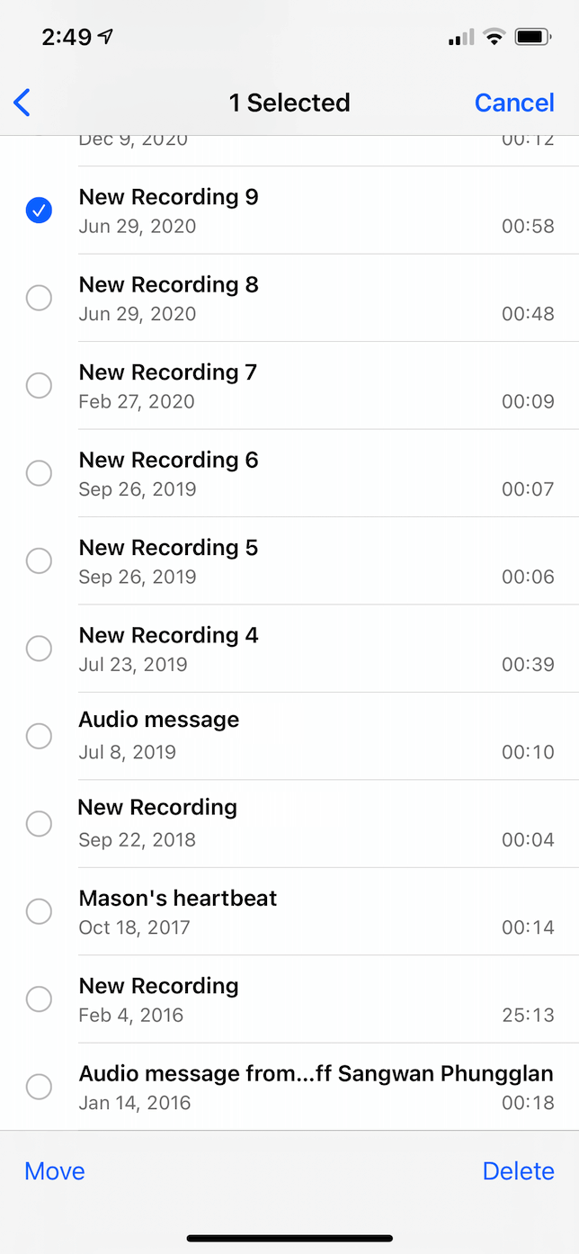 Screenshot of old Voice Memos being selected for deletion.