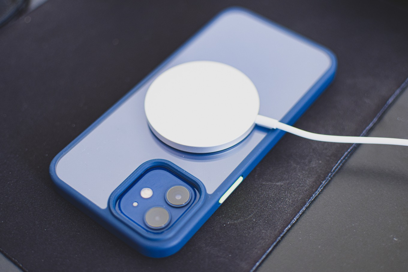 Wireless charger used with iPhone 12