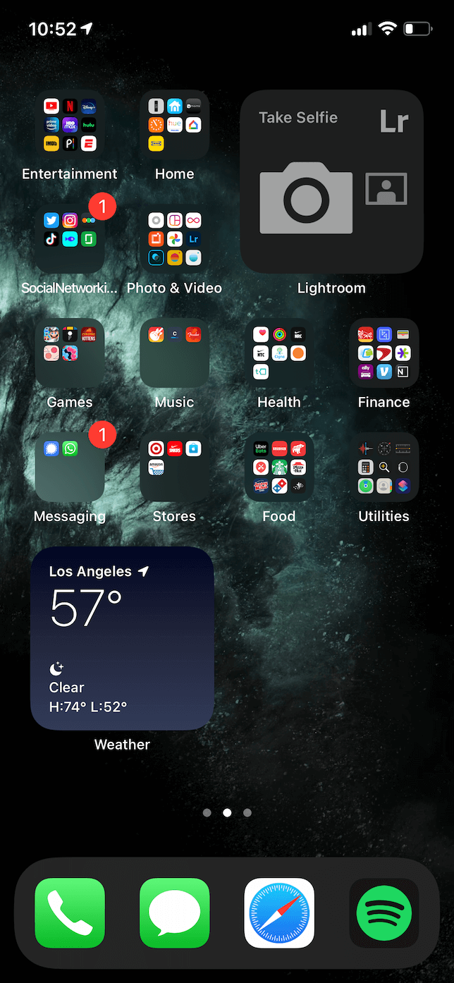 Screenshot of the Lightroom widget on the home screen.