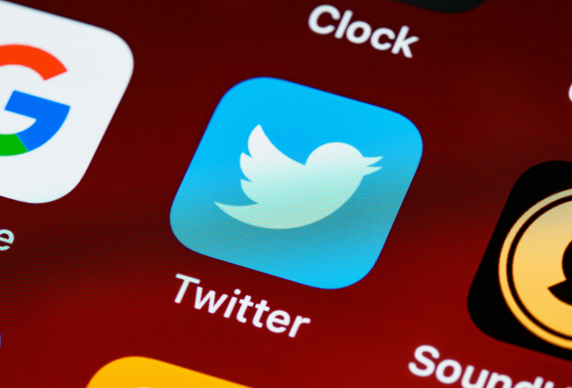 How to clear X/Twitter cache on iPhone How to delete Twitter app cache